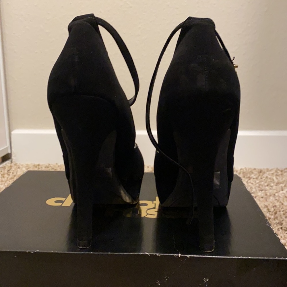 Heels - Picture 3 of 3